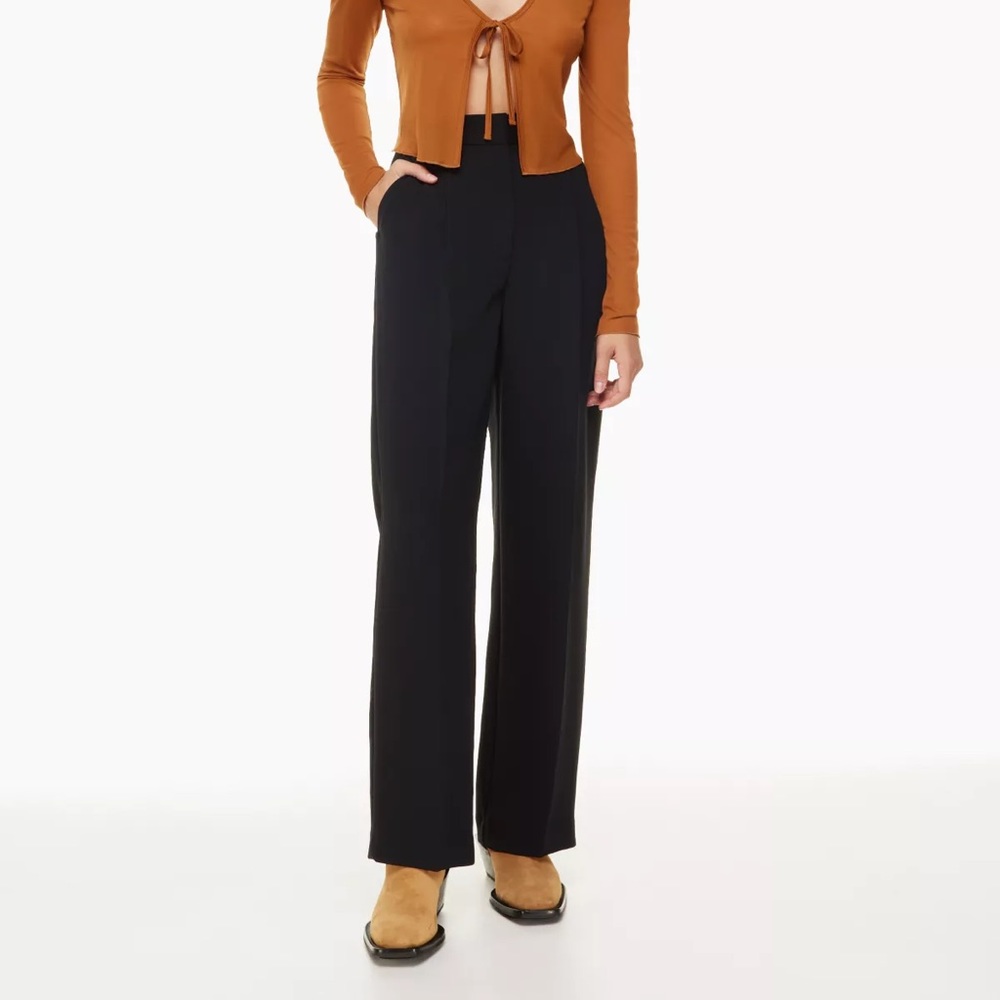 Aritzia Effortless Pant
